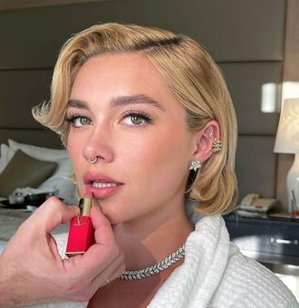 Don't Worry Darling's Florence Pugh Is A Hair Makeover Queen
