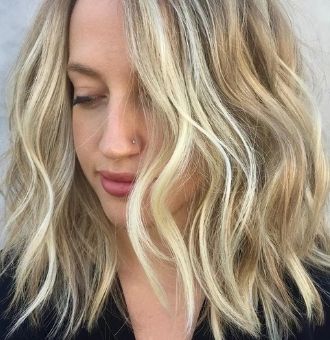 Messy Hair is Back: How to Get Tousled Hair