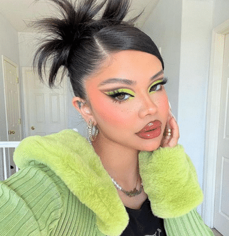 10 Glam Christmas Hairstyles To Make Them Go Ho Ho Ho