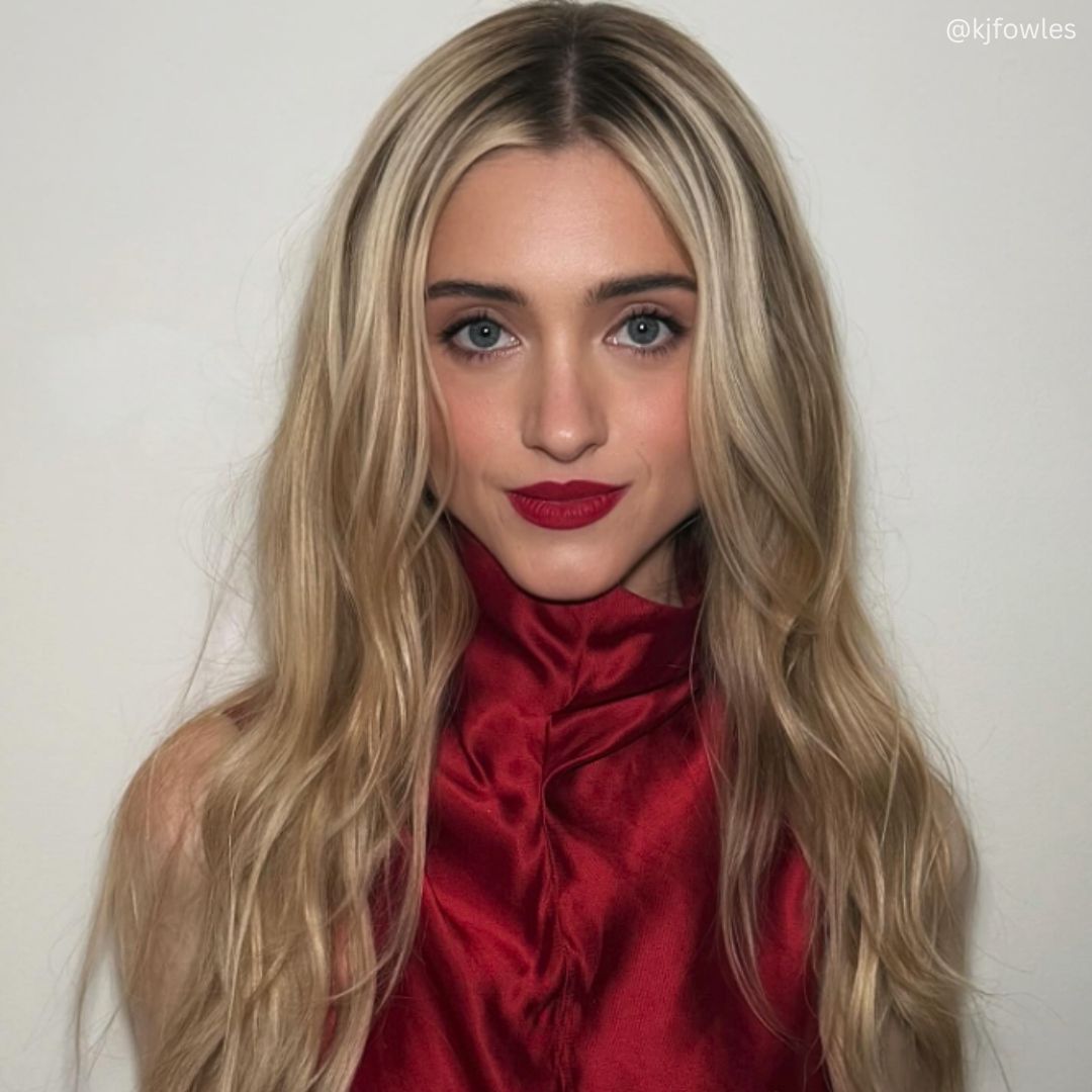 Spotted: Natalia Dyer Wearing Cliphair at Stranger Things 5 Premiere