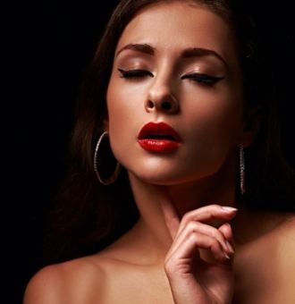 Top 5 Autumn/winter Beauty Trends That Will be Taking Over Instagram Soon