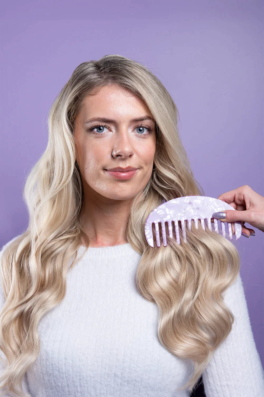 Wave comb in use with model